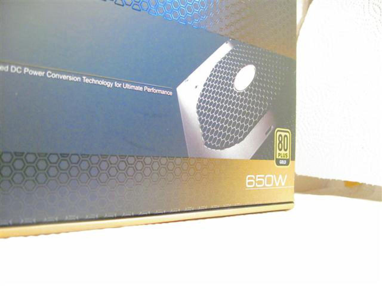[23/01/2010] Sehenswerte Silverstone-Fortress-FT02-Casemod (4)