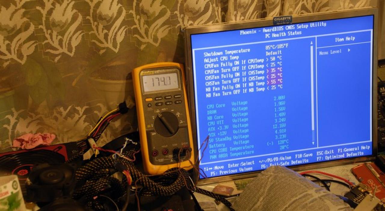 [25/01/2010] Intel Celeron mit 8,2 GHz: Weltrekord geknackt (4)