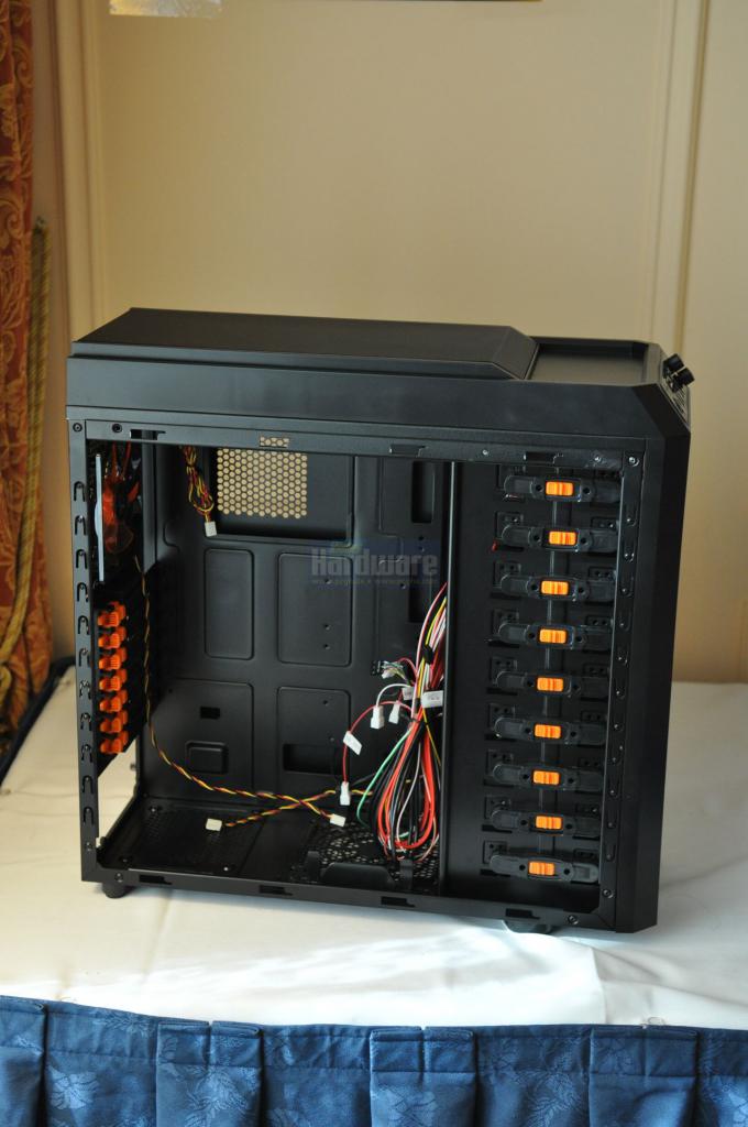 [12/01/2010] Xigmatek Utgard CES 2010 01