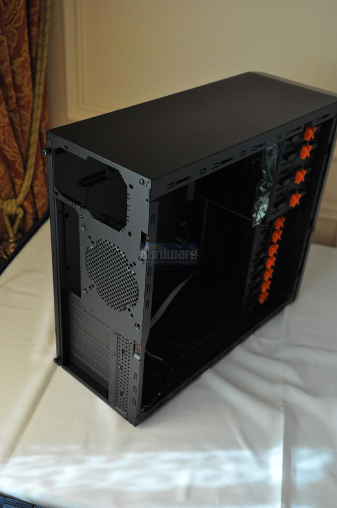 [12/01/2010] Xigmatek Utgard CES 2010 14