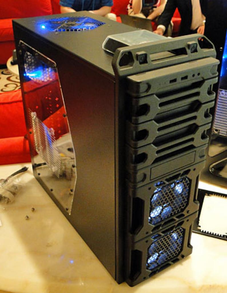 [11/01/2010] Antec DF-30