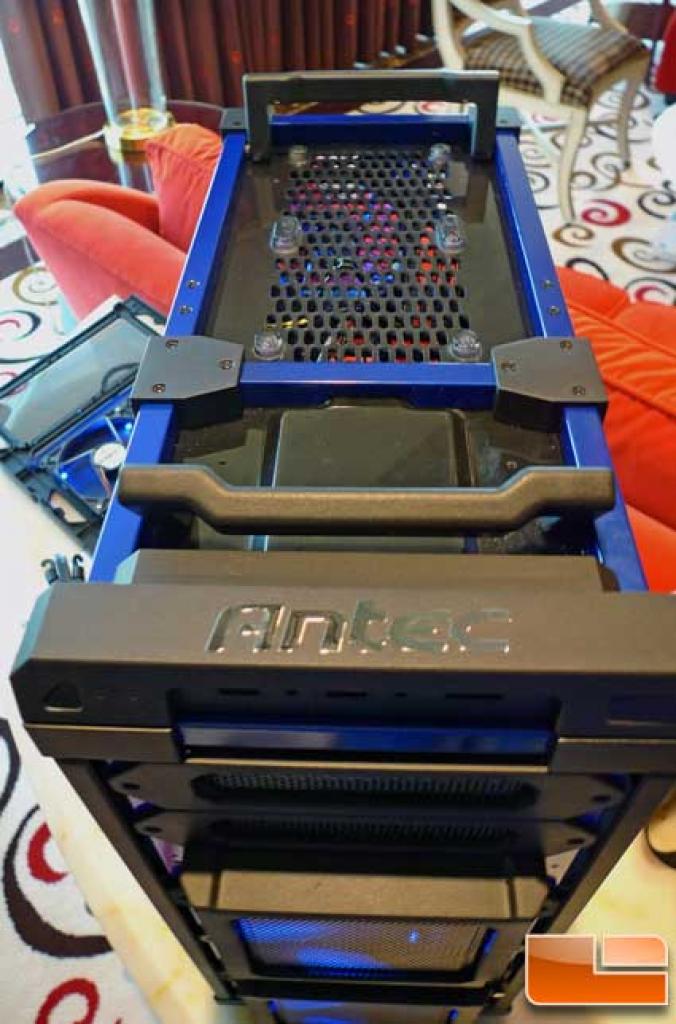 [11/01/2010] Antec Lanboy