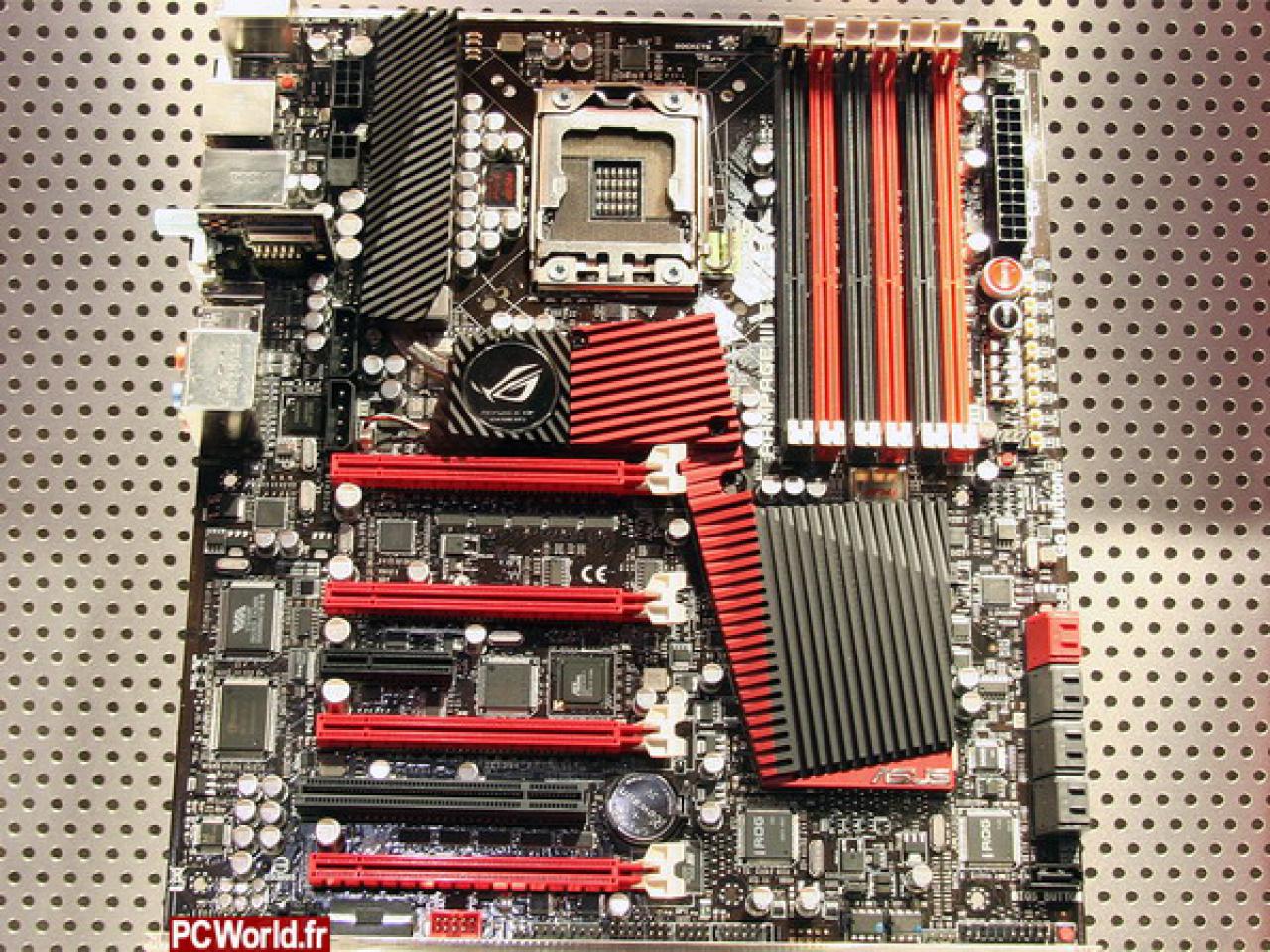 [10/01/2010] Asus Rampage III Extreme (6)