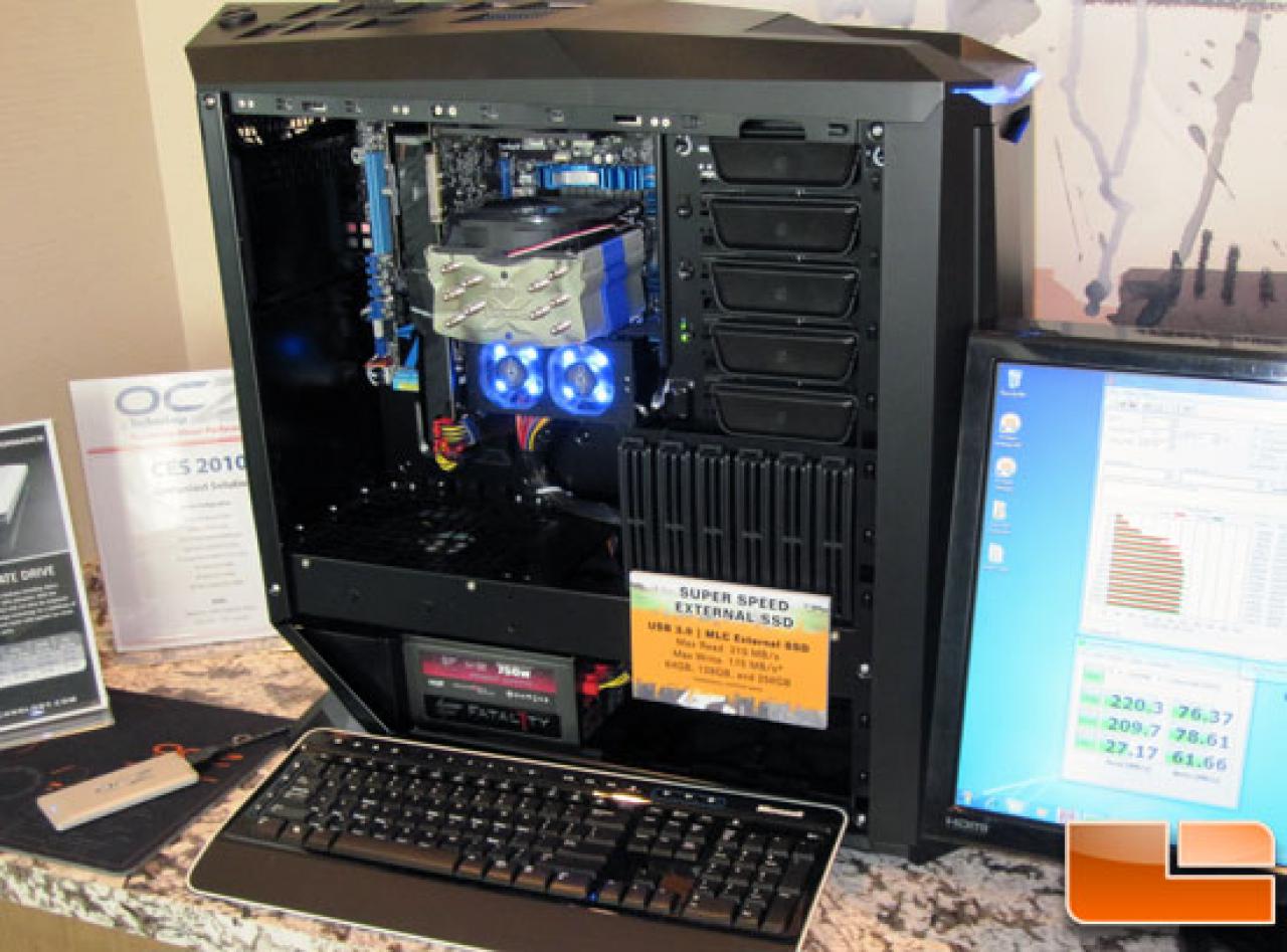 [17/01/2010] OCZ stellt auf der CES neue externe SSD-Laufwerke für USB 3.0 und SAS vor. (2)