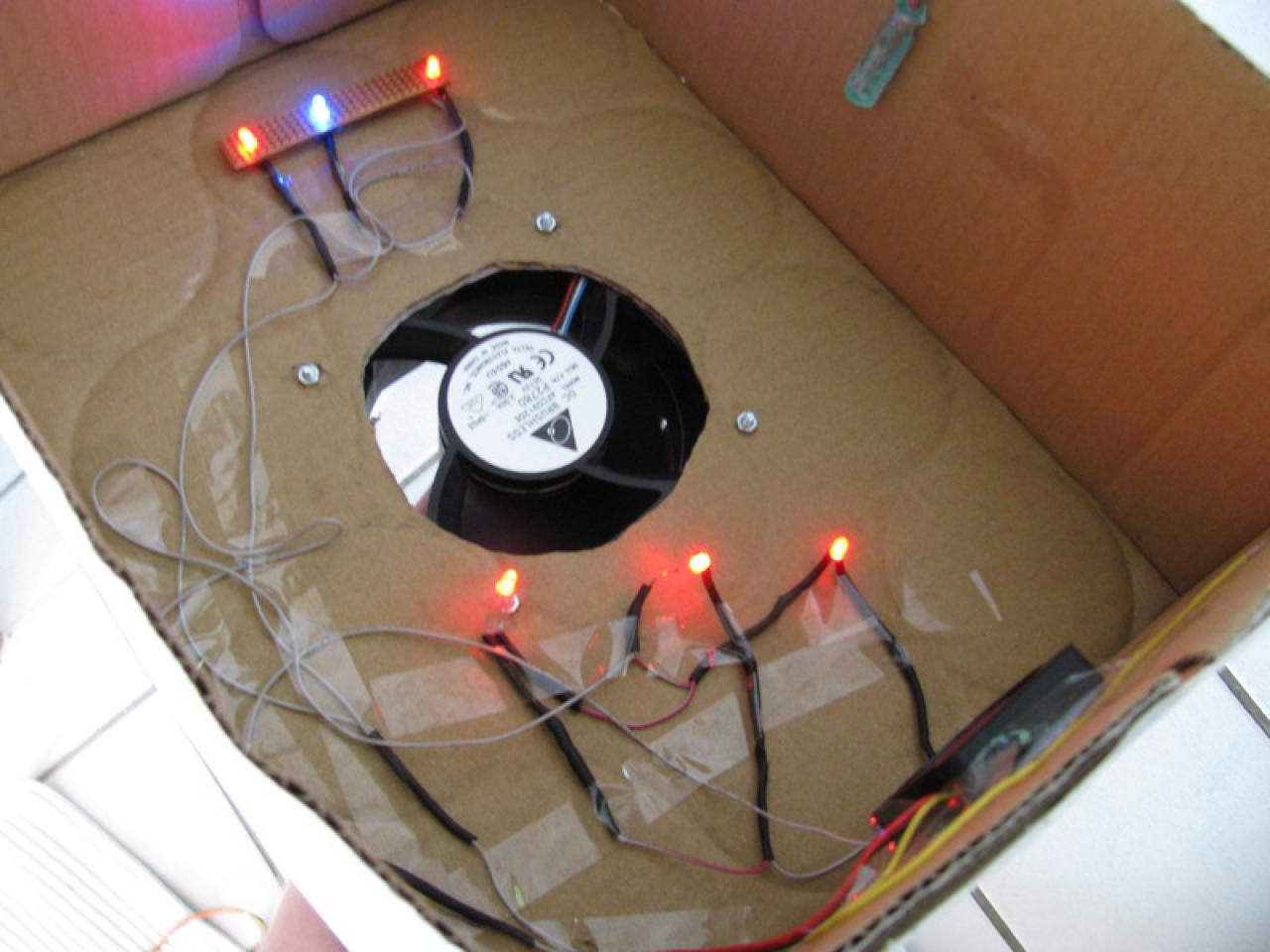 [03/01/2010] Casecon-Projekt: Gehäuse in Pixel-Optik im Eigenbau plus Delta-Hovercraft (29)