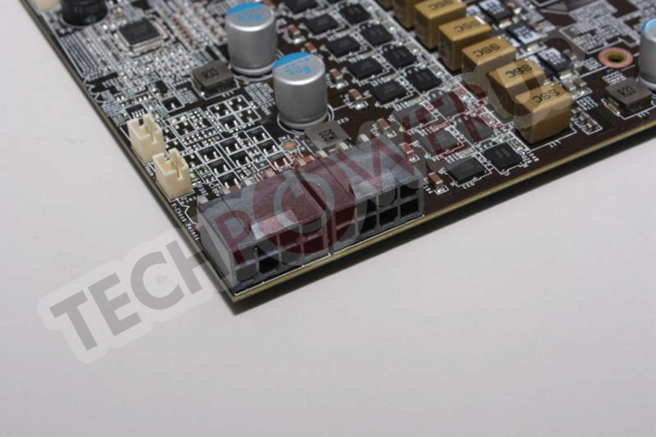 [21/01/2010] Mutmaßliche Fotos einer MSI Radeon HD 5870 Lightning Edition (5)
