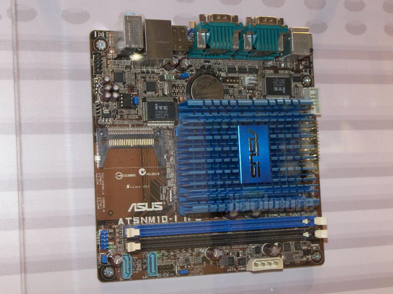 [28/02/2010] Asus AT5NM10-1