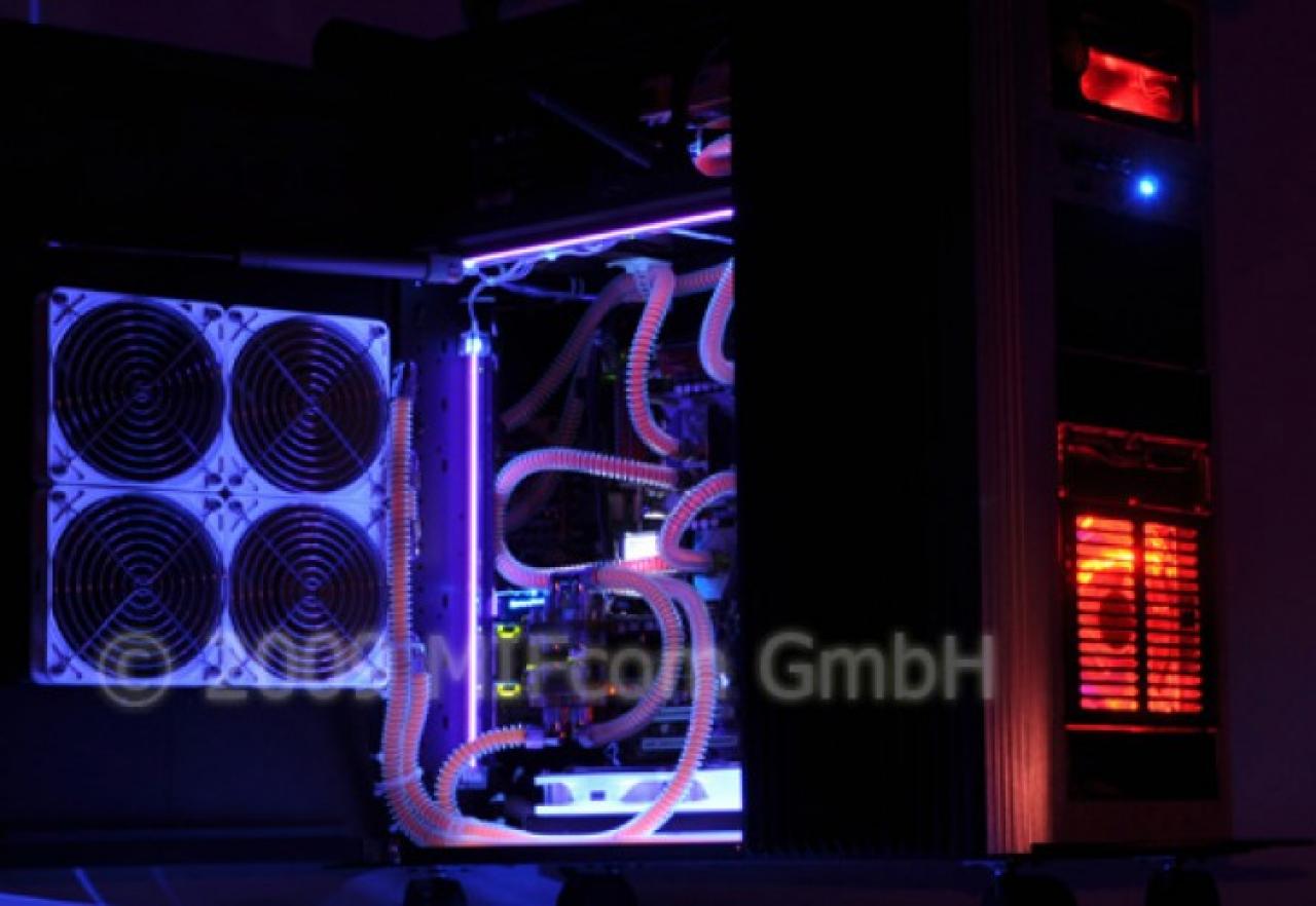 [15/02/2010] High-End-PC MIFcom SwordM-975XE V2 mit zwei Wasserkühlungs-Kreisläufen und Quad-Crossfire (4)