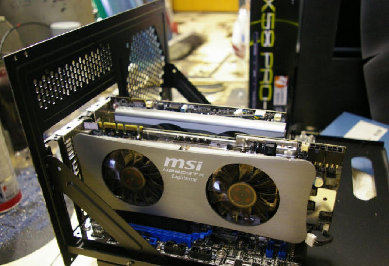 [11/02/2010] So entsteht das Cebit-Vorführgehäuse für das MSI Big Bang Fuzion (52)