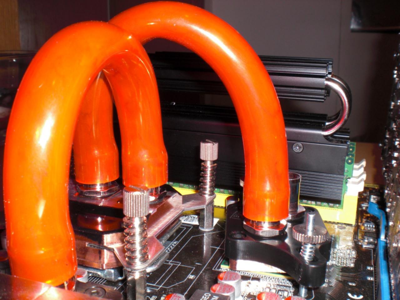 [15/02/2010] Schizophrenes Casemod-Tagebuch: 
