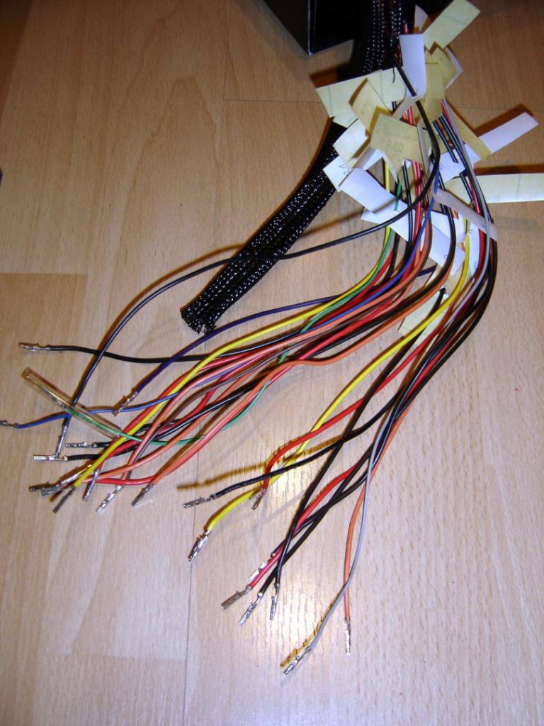 [19/02/2010] Schrauber-Projekt: Pseudo-HTPC in Schwarz/Rot-Optik (20)