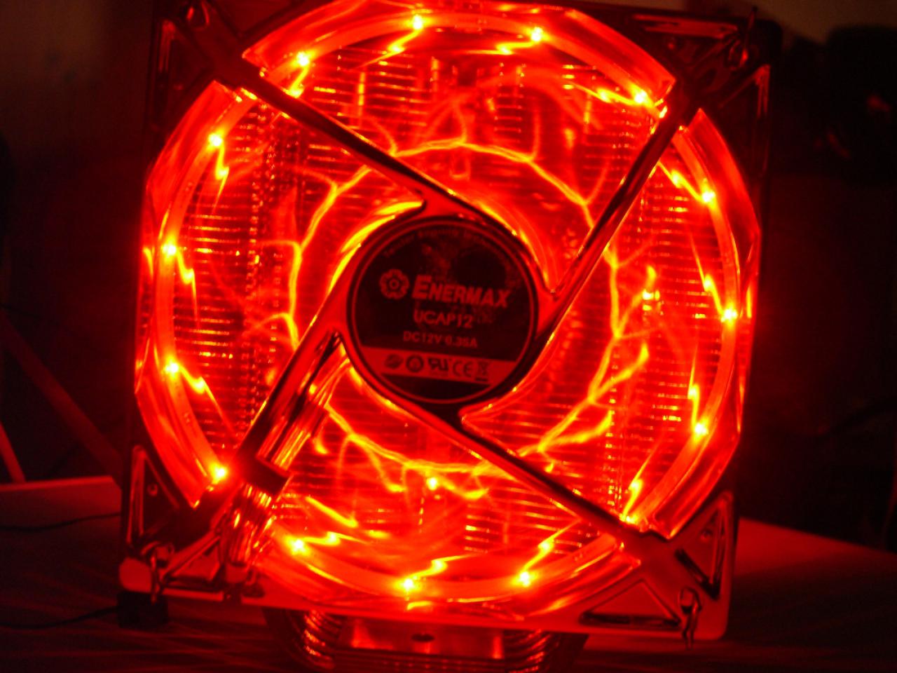 [19/02/2010] Schrauber-Projekt: Pseudo-HTPC in Schwarz/Rot-Optik (35)