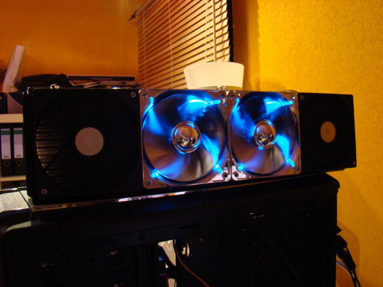 [09/02/2010] PCGH Extreme: Projekt Blue Orange (CM690 Modding) (26)
