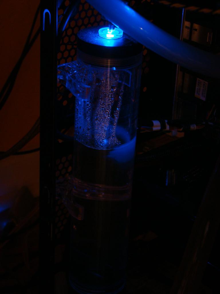 [09/02/2010] PCGH Extreme: Projekt Blue Orange (CM690 Modding) (57)
