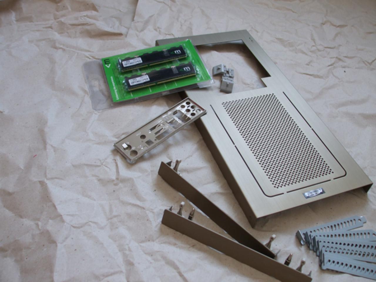 [19/02/2010] Tagebuch des Wahninns: PCGH-Casemod von NobLorRos - Update (23)