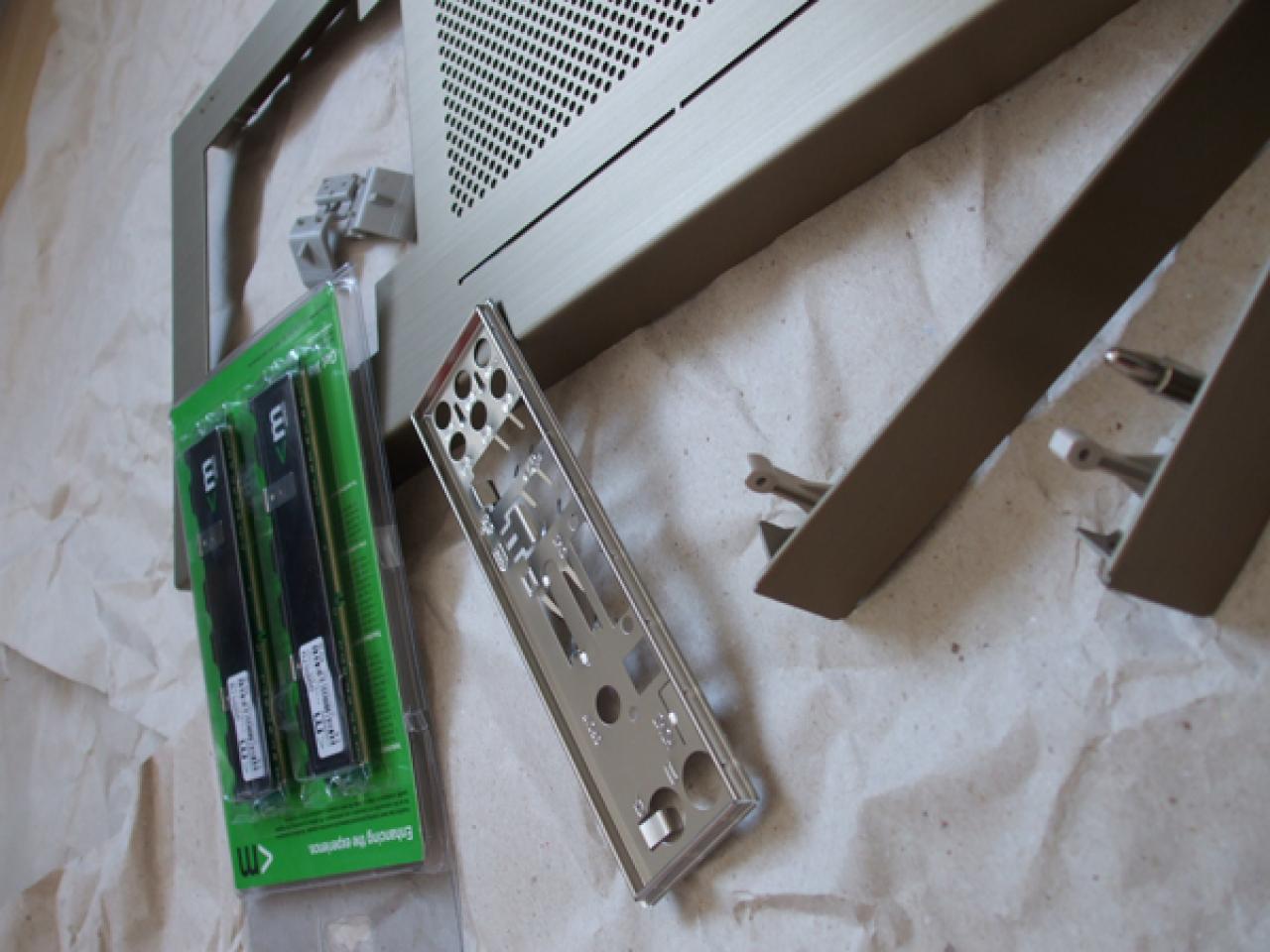 [19/02/2010] Tagebuch des Wahninns: PCGH-Casemod von NobLorRos - Update (24)