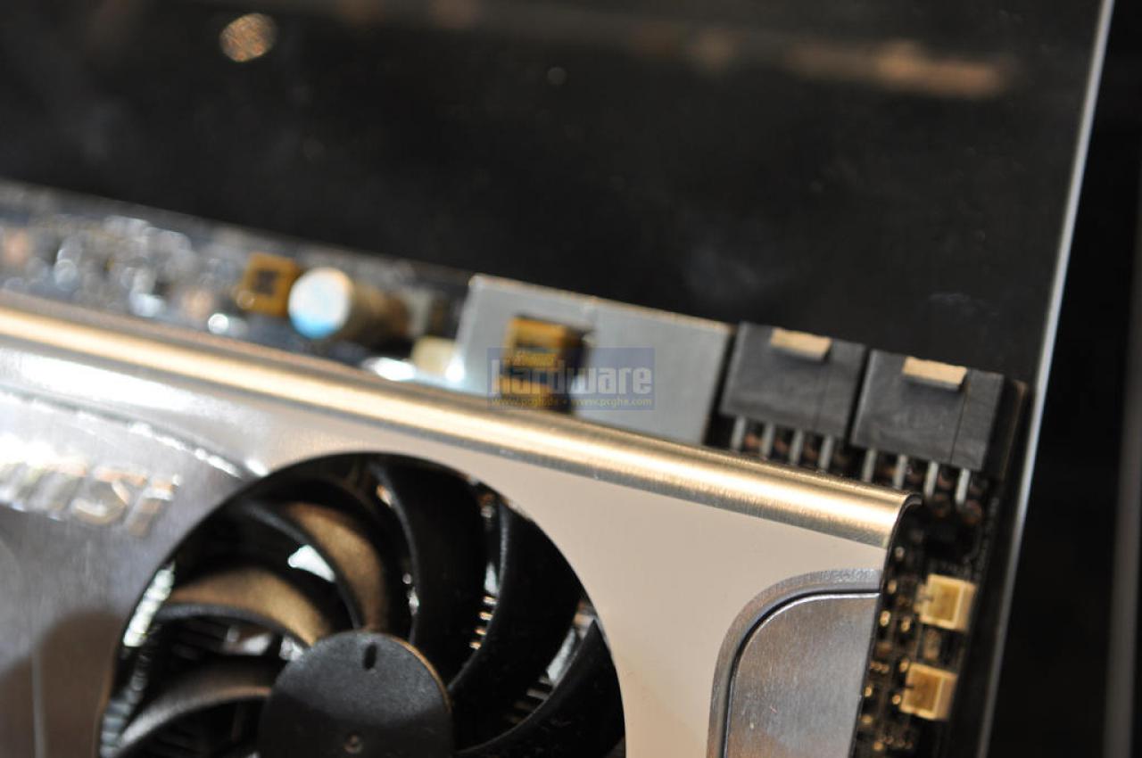 [28/02/2010] MSI-Radeon-HD-5870-Lightning-Cebit-2010-03.JPG
