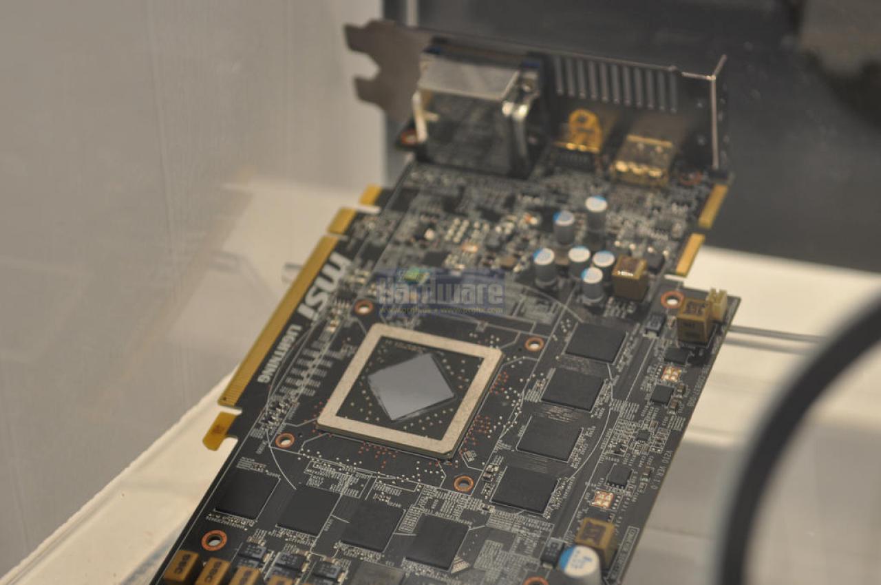 [28/02/2010] MSI-Radeon-HD-5870-Lightning-Cebit-2010-10.JPG