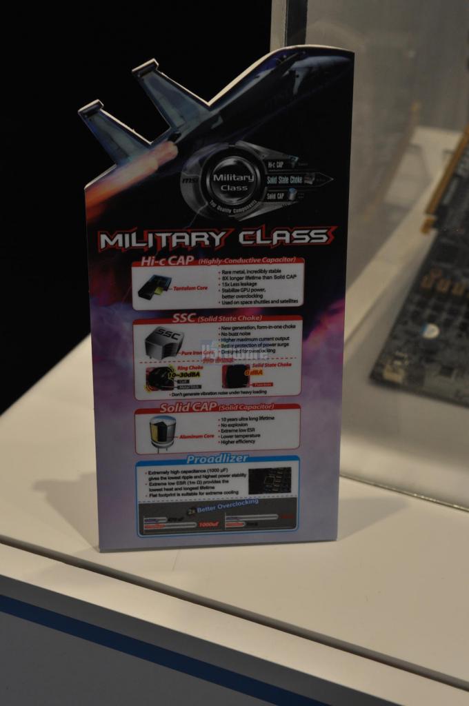 [28/02/2010] MSI-Radeon-HD-5870-Lightning-Cebit-2010-13.JPG