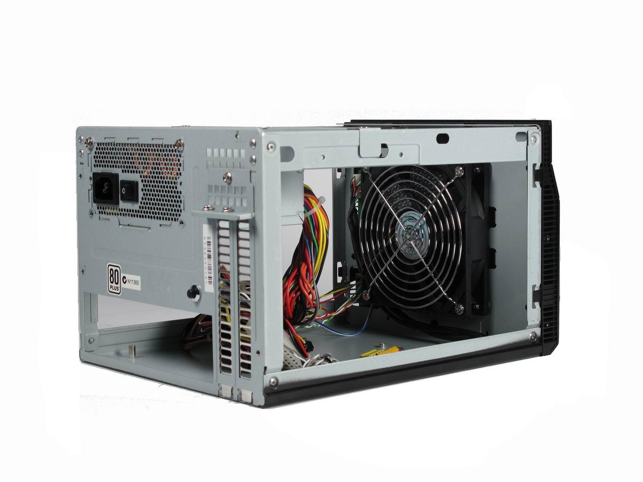 [17/02/2010] Silverstone Sugo 06: Fest alle Komponenten liegen im Luftstrom des in der Front montierten 120-mm-Lüfters.