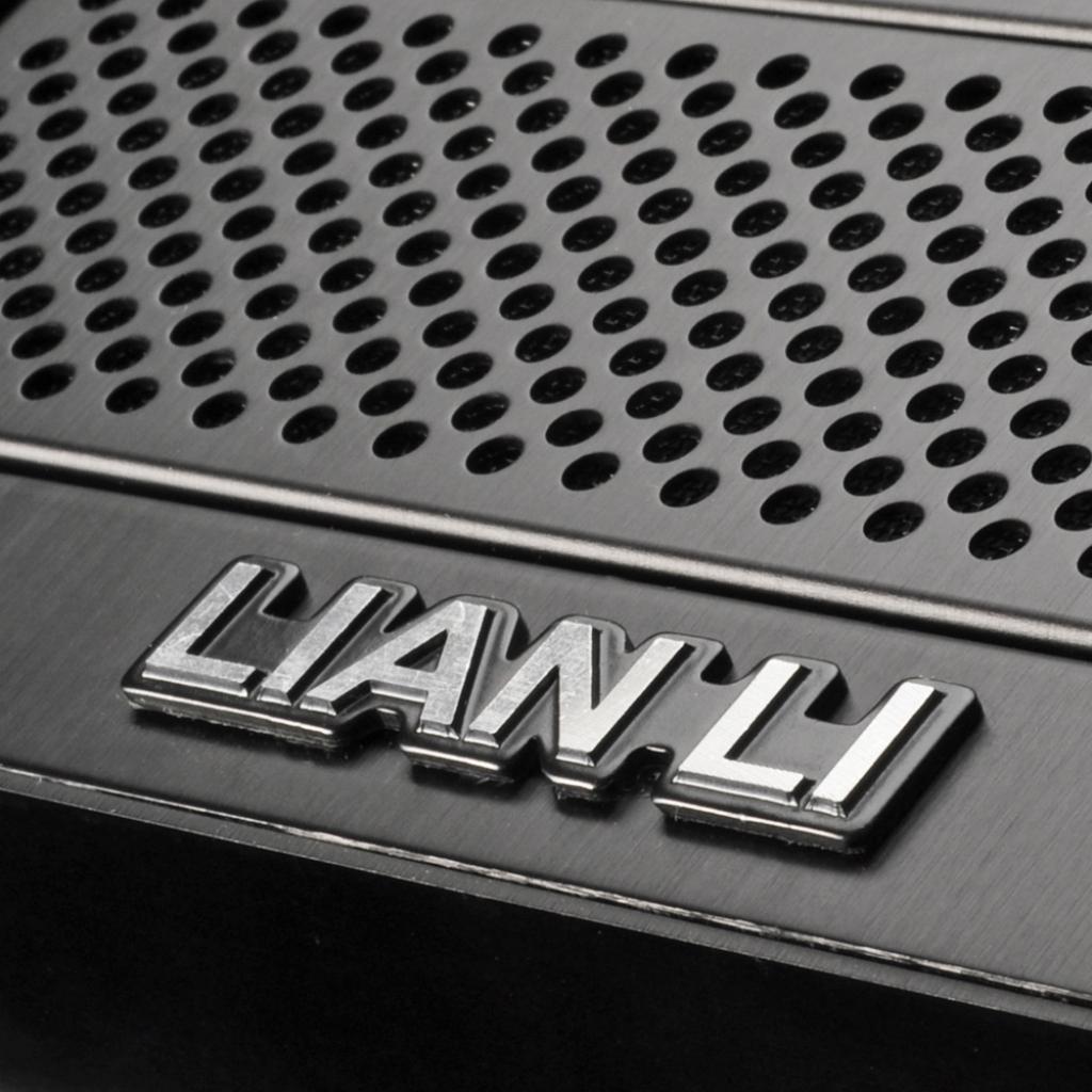 [11/02/2010] Lian Li PC-A77F Big-Tower (7)