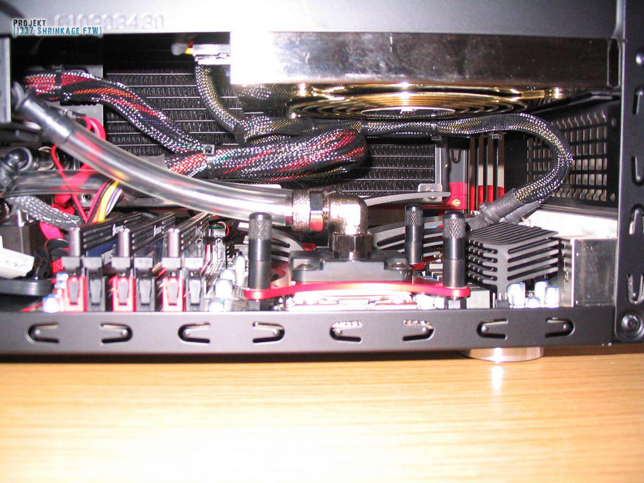 [19/02/2010] Core-i7-Mini-PC mit interner Wasserkühlung (6)