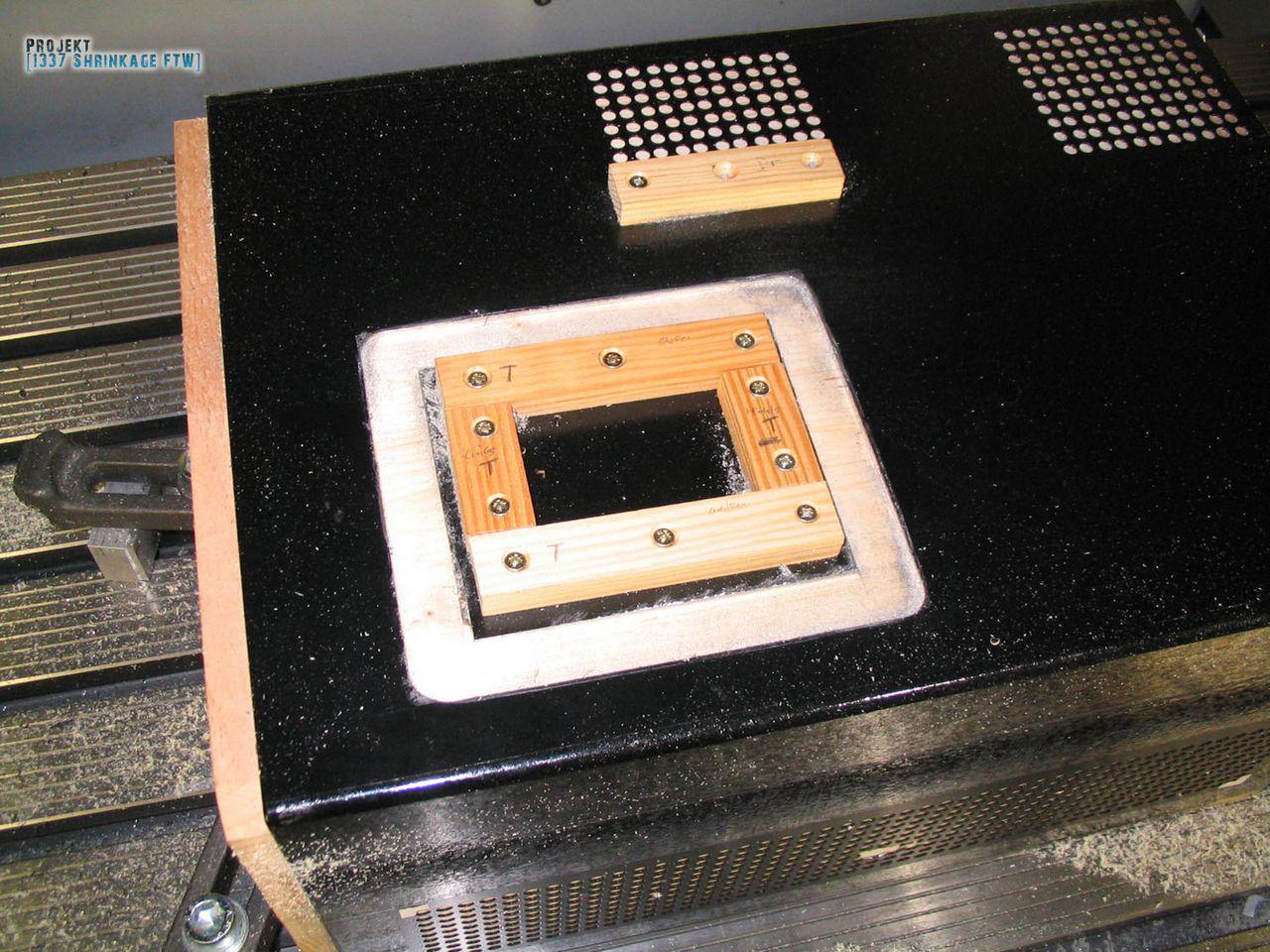 [19/02/2010] Core-i7-Mini-PC mit interner Wasserkühlung (38)