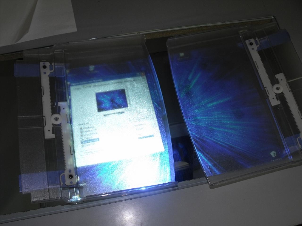 [12/02/2010] Casemodding an der Schule: Ein Multitouch-Tisch entsteht (17)