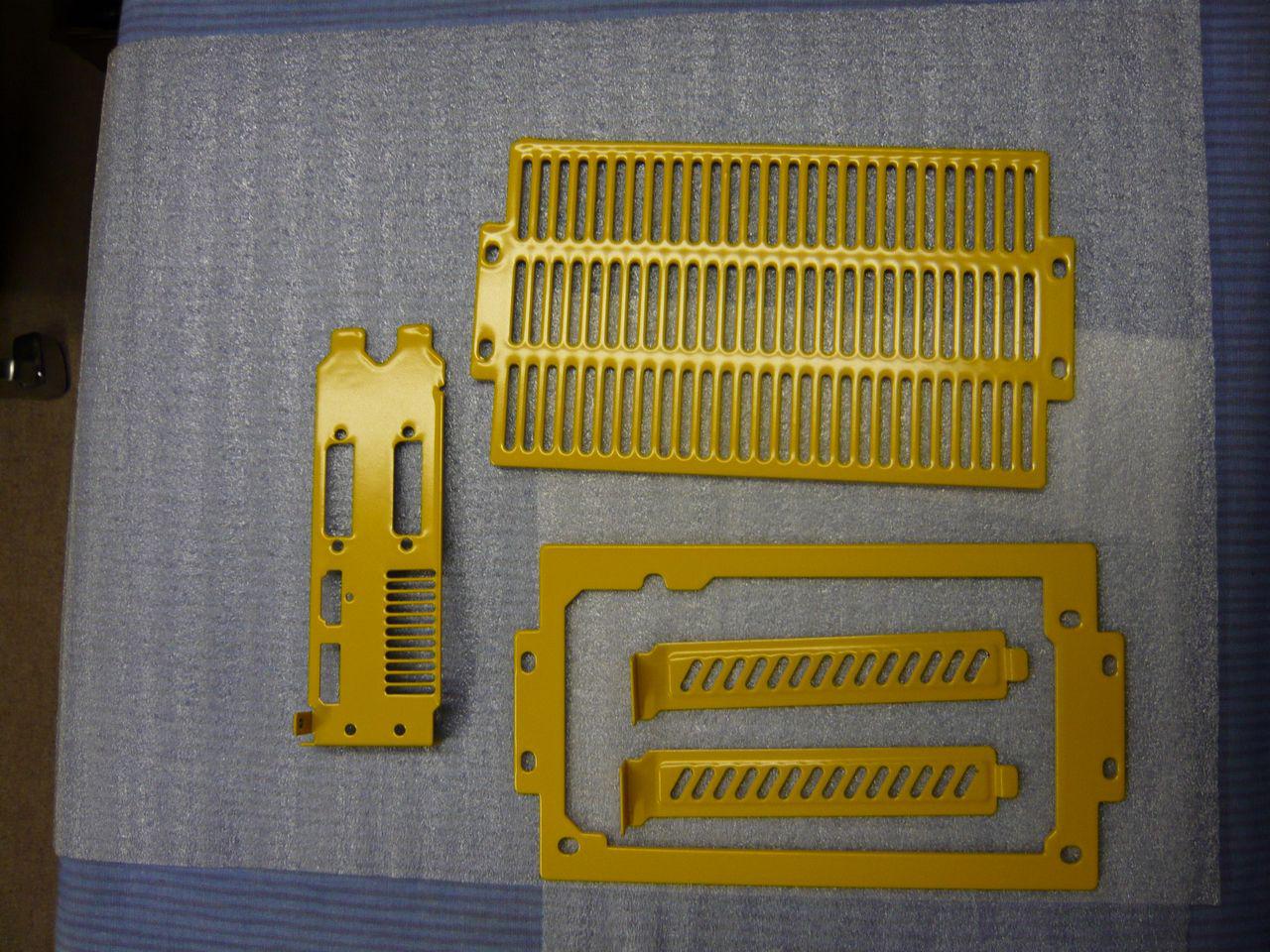 [17/02/2010] Lian-Li-Casemod in Bienen-Optik (35)