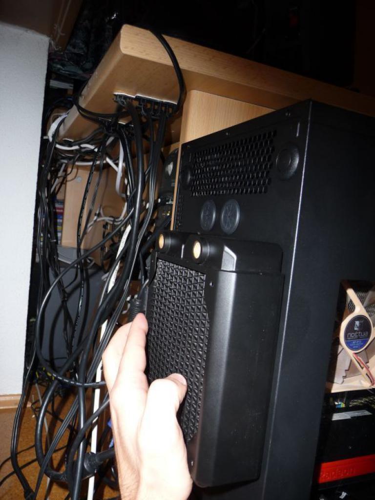 [17/02/2010] Anime-Casemod mit One-Piece-Motiven (38)