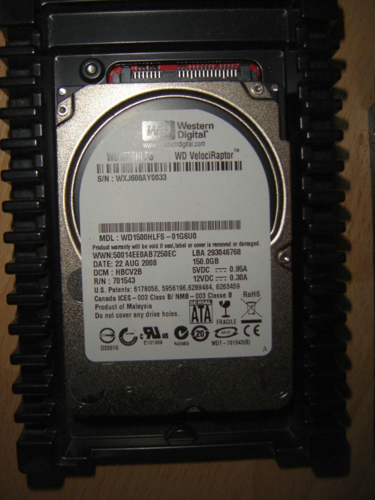 [19/02/2010] Schrauber-Projekt: Pseudo-HTPC in Schwarz/Rot-Optik (59)
