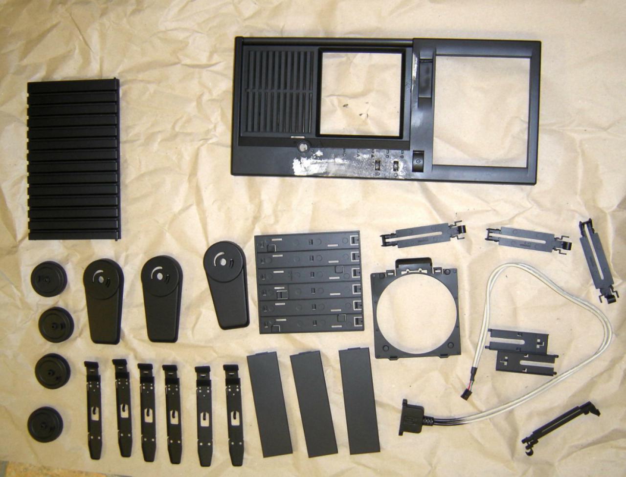 [19/02/2010] Schrauber-Projekt: Pseudo-HTPC in Schwarz/Rot-Optik (65)