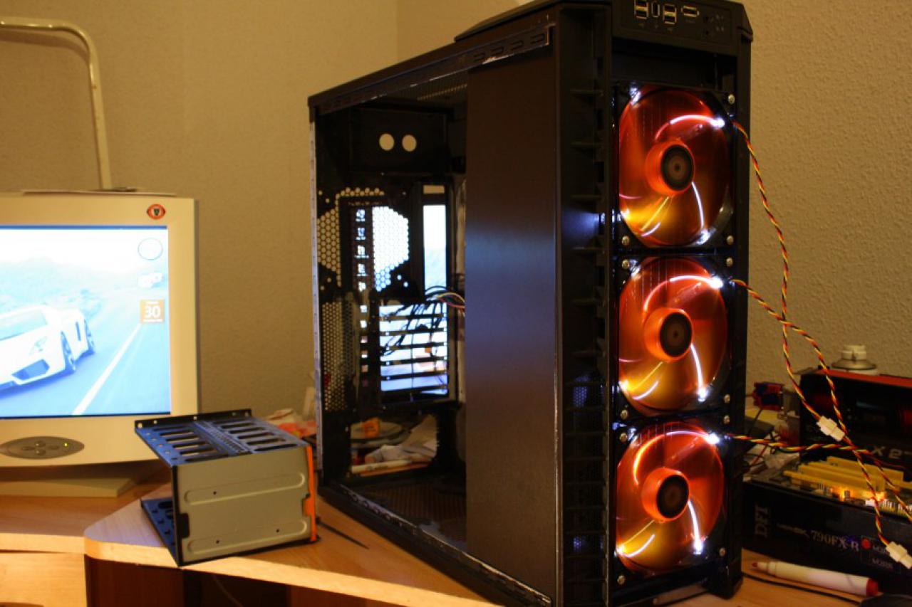 [09/02/2010] Sehenswerte Lamborghini-Casemod im PC-Games-Hardware-Extreme-Forum (91)