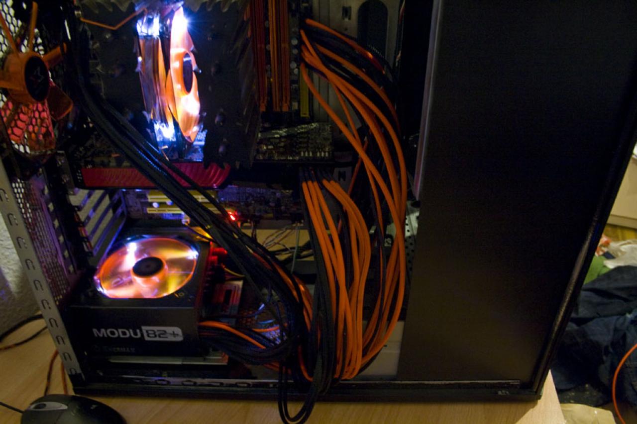 [09/02/2010] Sehenswerte Lamborghini-Casemod im PC-Games-Hardware-Extreme-Forum (115)