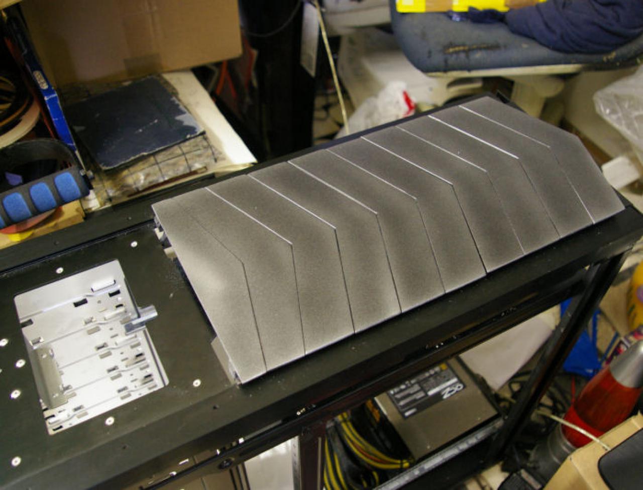 [02/03/2010] So entsteht das Cebit-Vorführgehäuse für das MSI Big Bang Fuzion (2)
