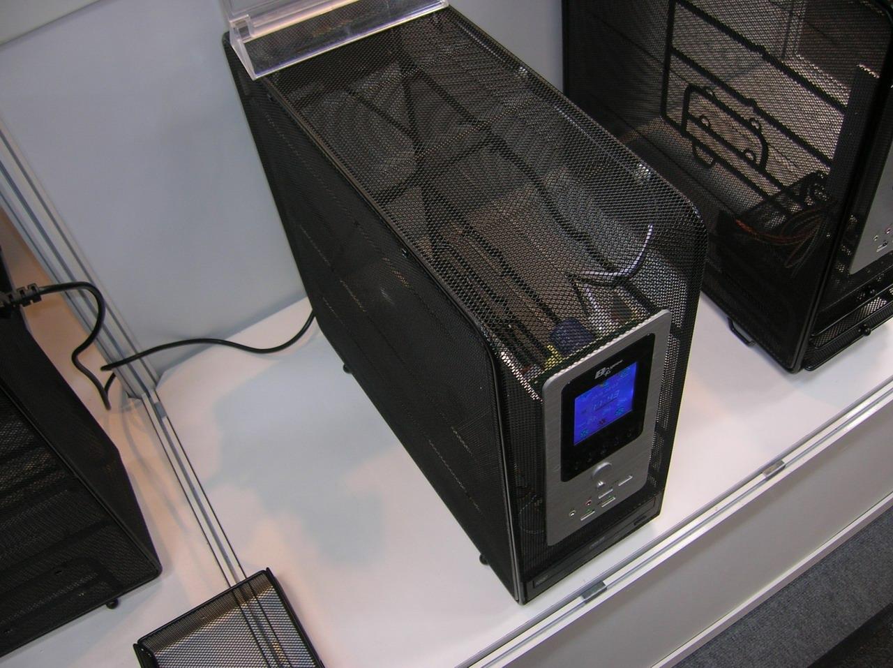 [10/03/2010] Cebit 2010: Die schönsten Casemods und Show-PCs aus Hannover (2)