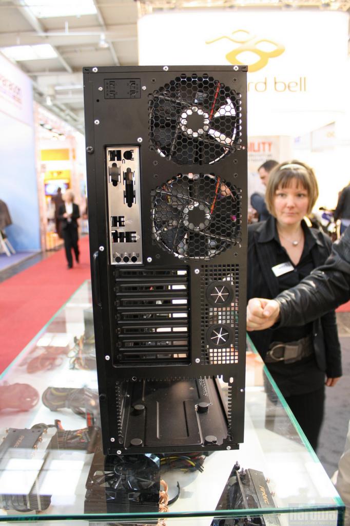 [05/03/2010] Antec DF-85 (11)