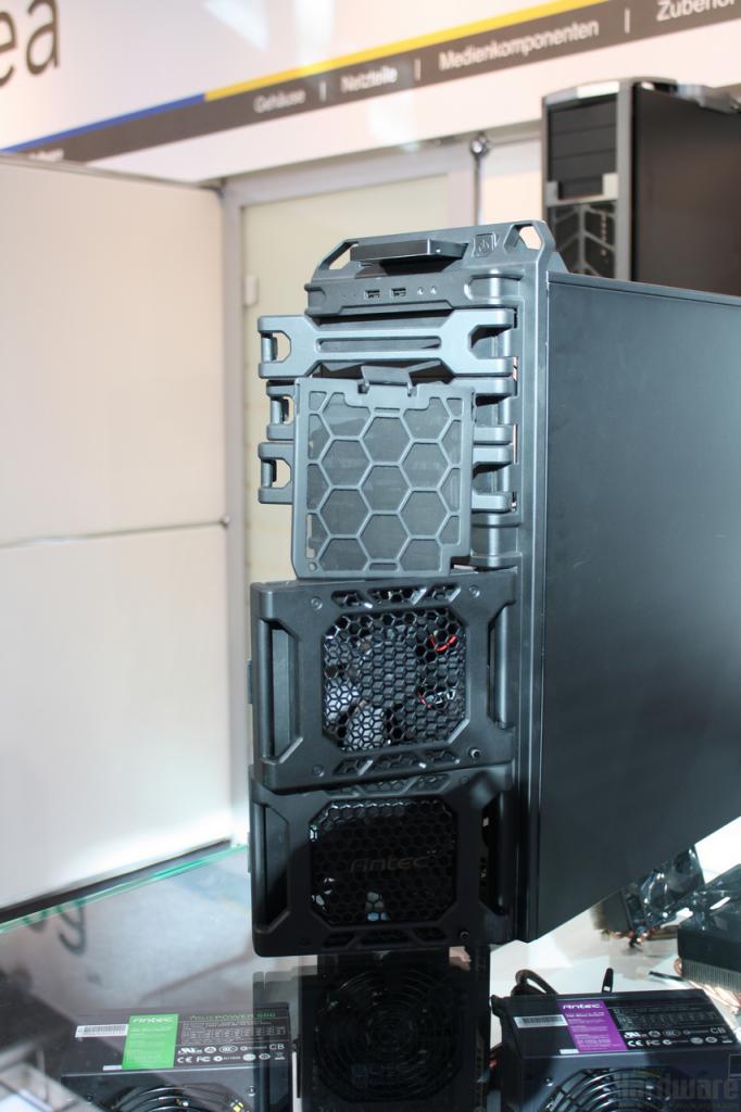[05/03/2010] Antec DF-30 (5)