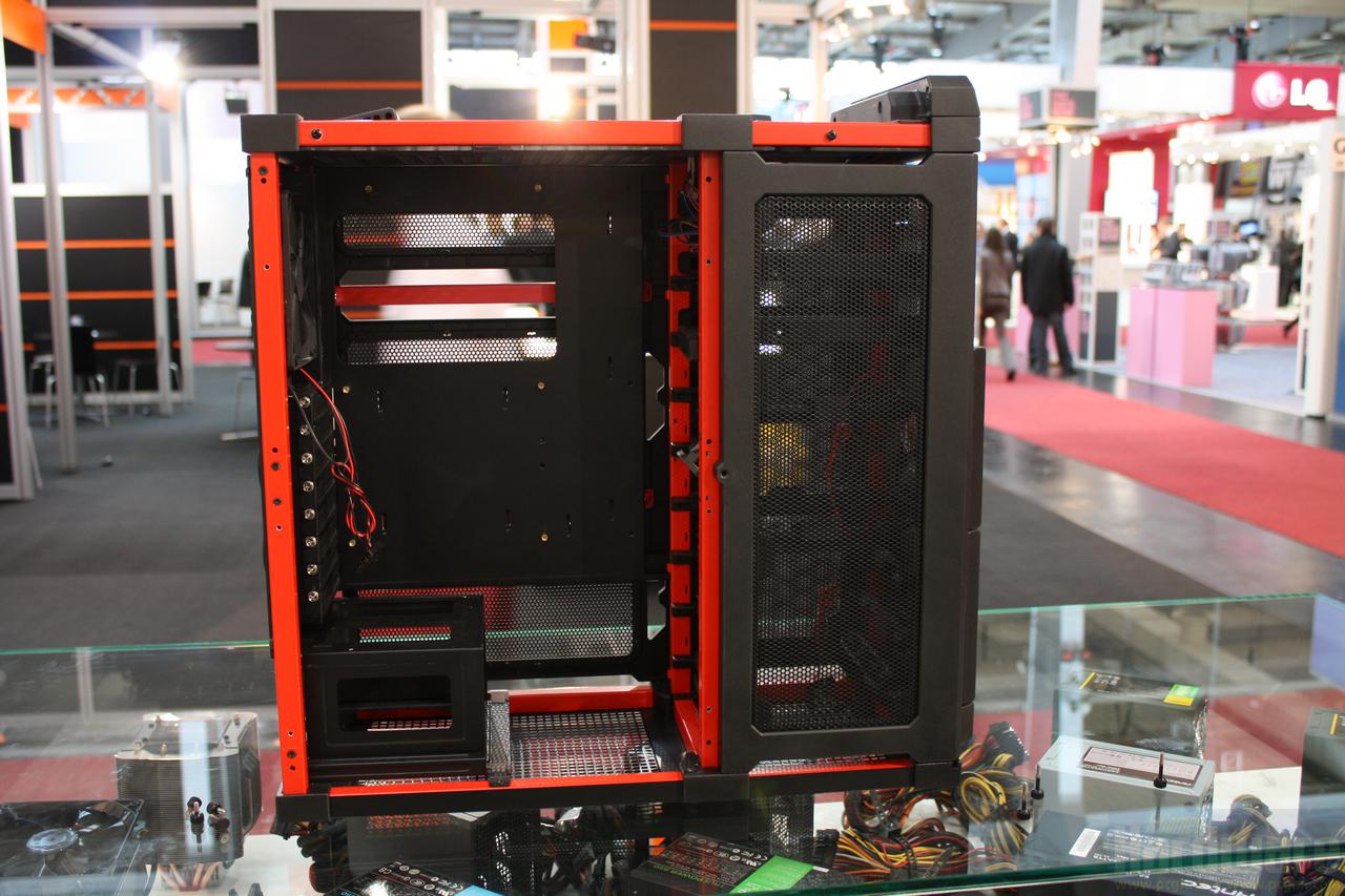 [05/03/2010] Antec Lanboy Air (7)
