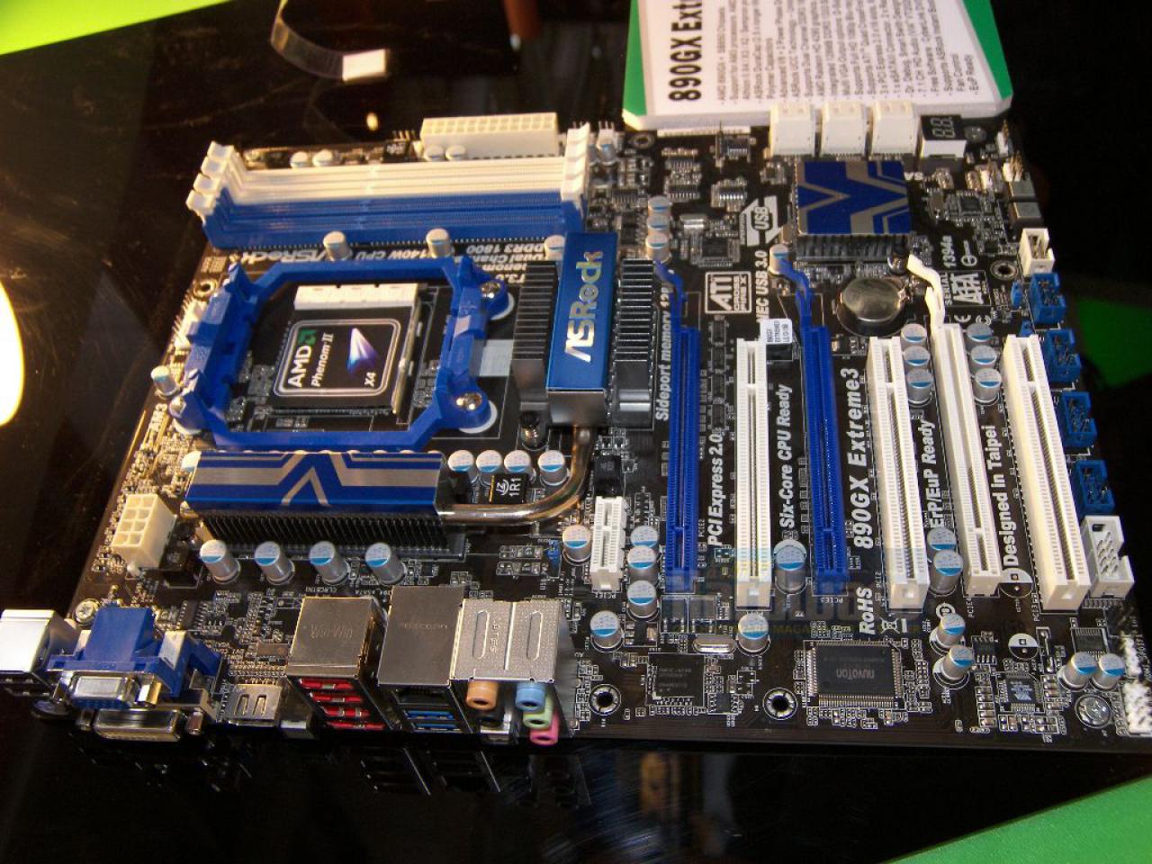 [02/03/2010] Asrock 890GX Extreme3 02