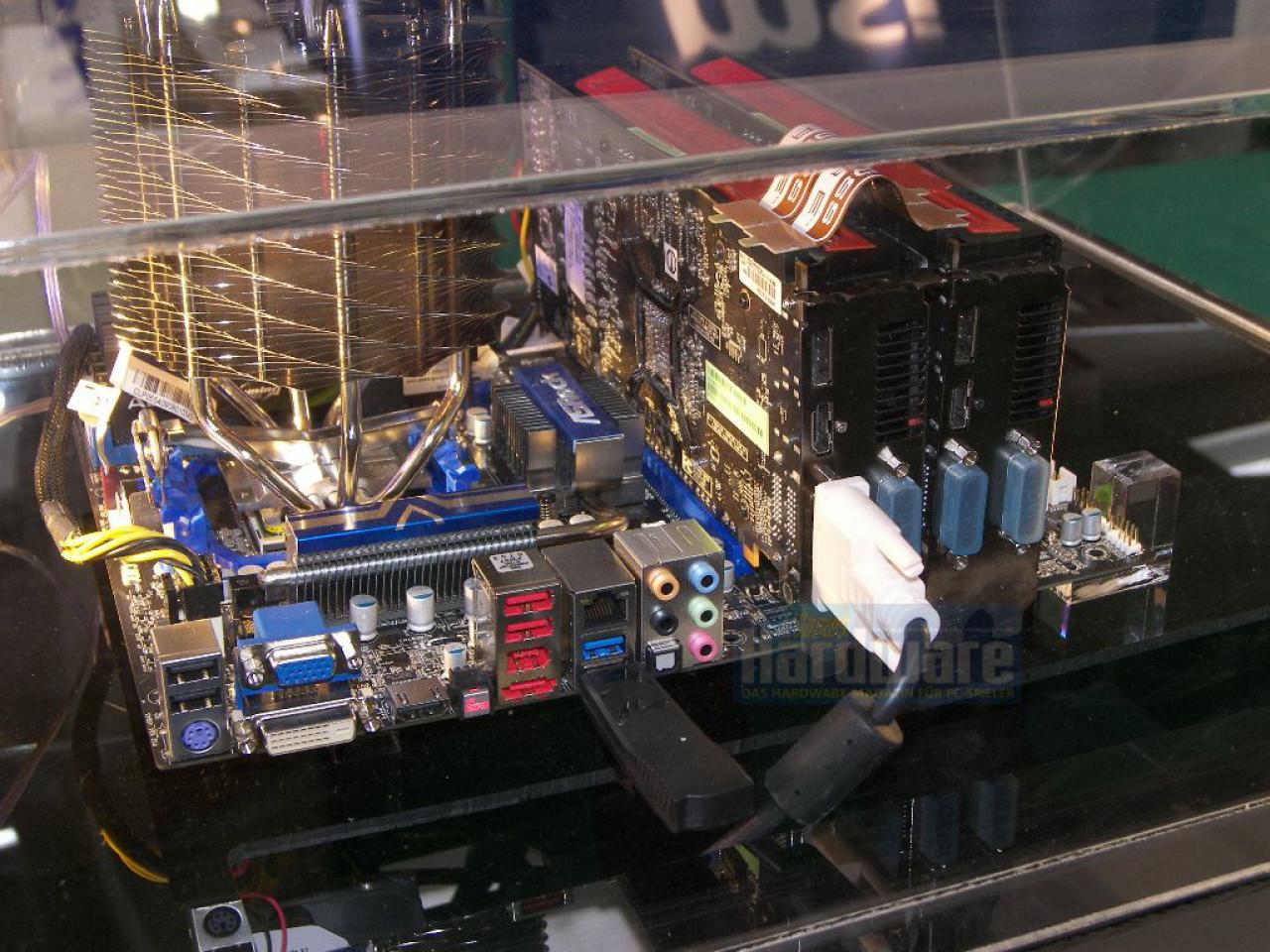 [02/03/2010] Asrock 890GX Extreme3 03