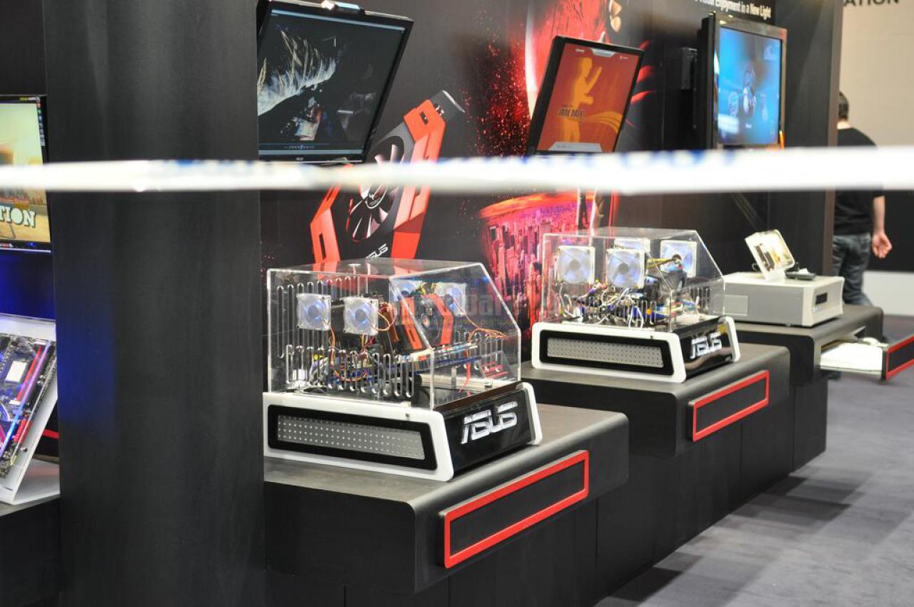 [01/03/2010] Asus Ares auf der Cebit 2010 (19)