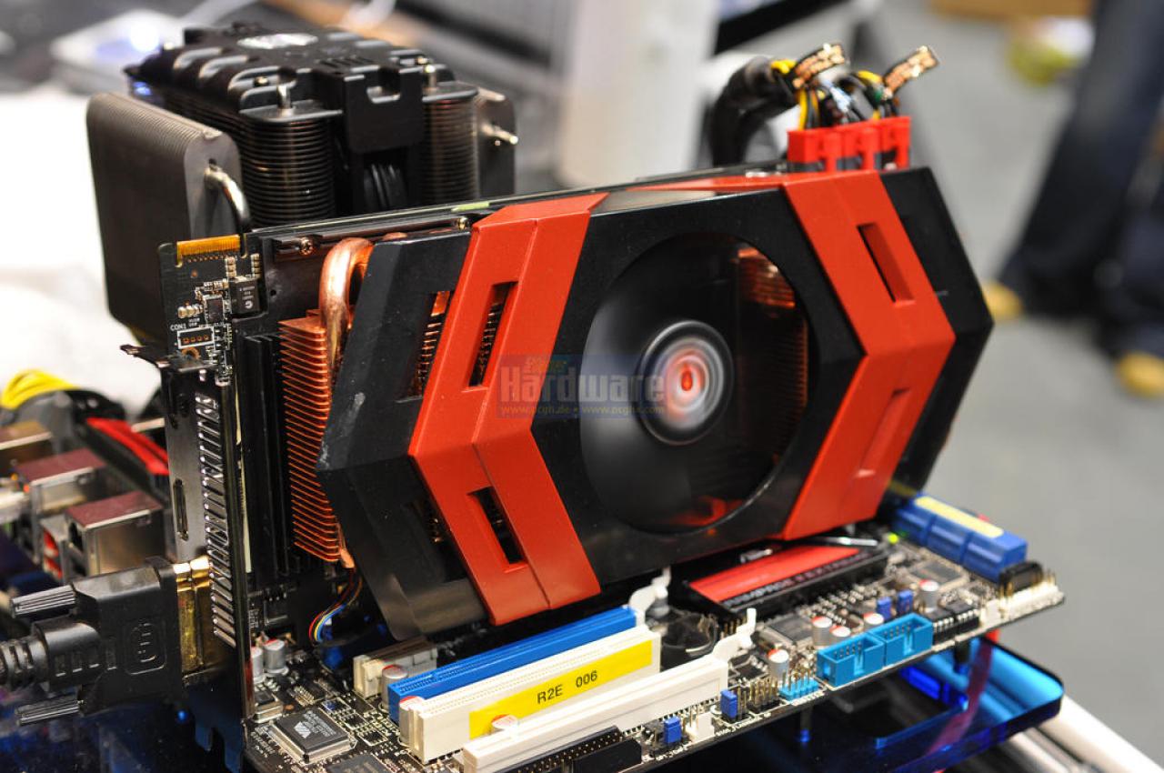 [01/03/2010] Asus Ares auf der Cebit 2010 (12)
