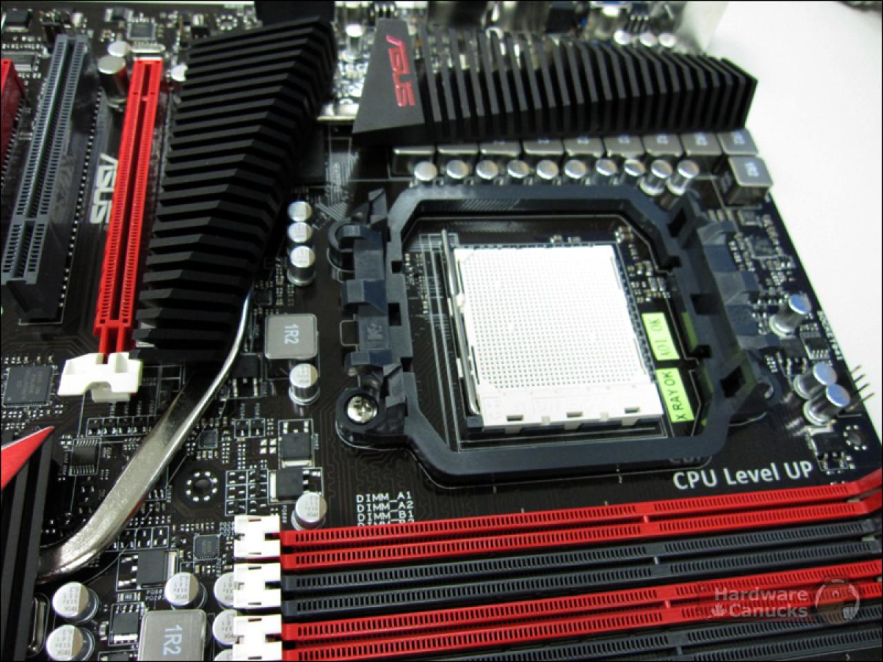 [12/03/2010] Asus Crosshair IV Formula AM3 890FX (1)