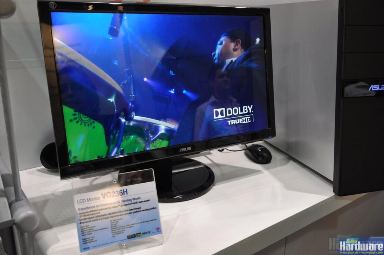 [04/03/2010] 40 bis 60 Zoll große, 3D-fähige TV-Geräte will Sony ab Juni anbieten. Hier: Neue 3D-Monitore von Asus von der aktuellen Cebit. (2)