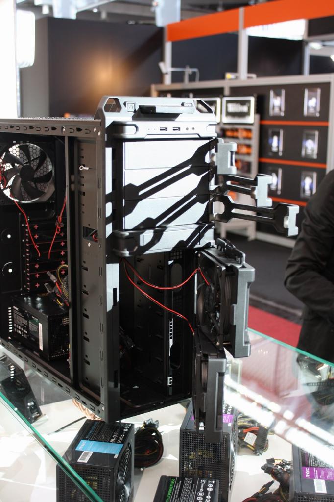 [10/03/2010] Cebit 2010: Die schönsten Casemods und Show-PCs aus Hannover (26)