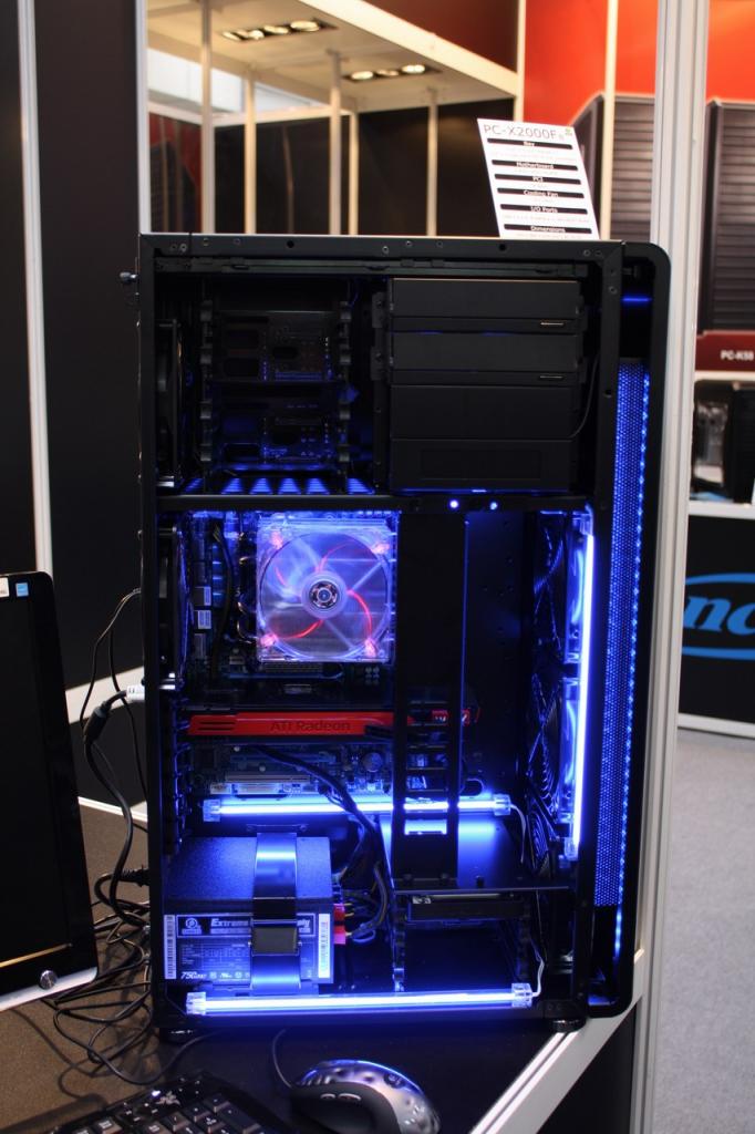 [10/03/2010] Cebit 2010: Die schönsten Casemods und Show-PCs aus Hannover (34)