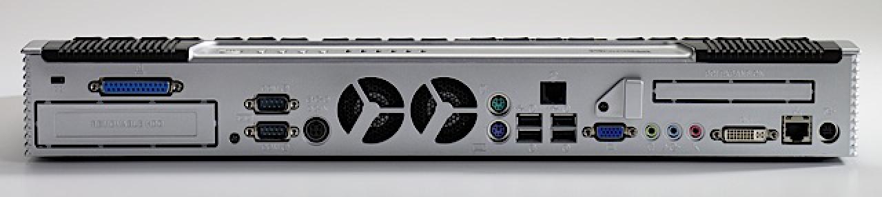 [20/03/2010] C64-Remake namens Phoenix von Commodore USA (2)