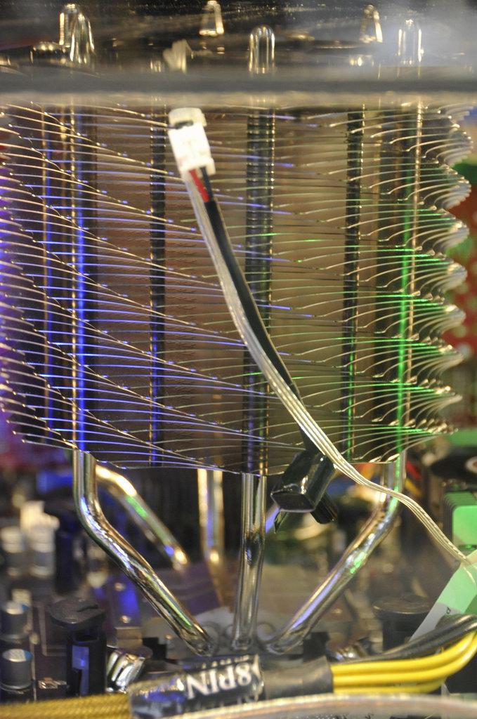 [01/03/2010] Testsystem mit Core i7-980X (4)