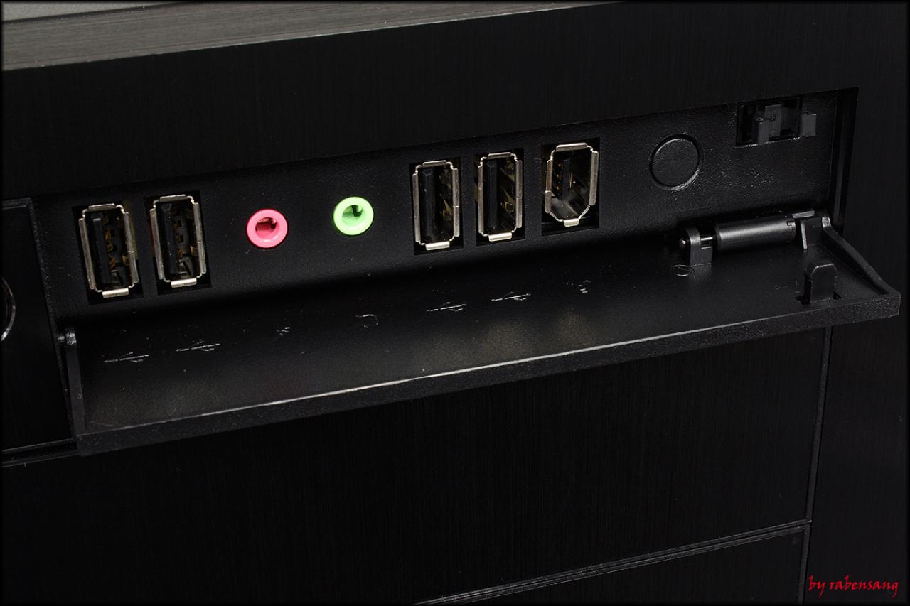 [05/03/2010] Corsair Obsidian 800D Frontanschlüsse
